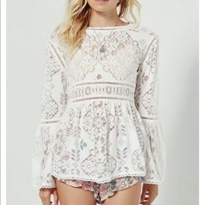 Spell and gypsy clover top